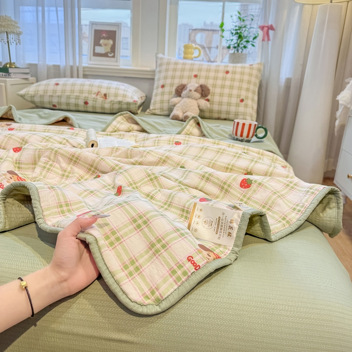 91家纺网 家纺一手货源 找家纺 爱屋及屋 2026新款双层纱小包边棉花夏被【含买家秀】 绿格小狗