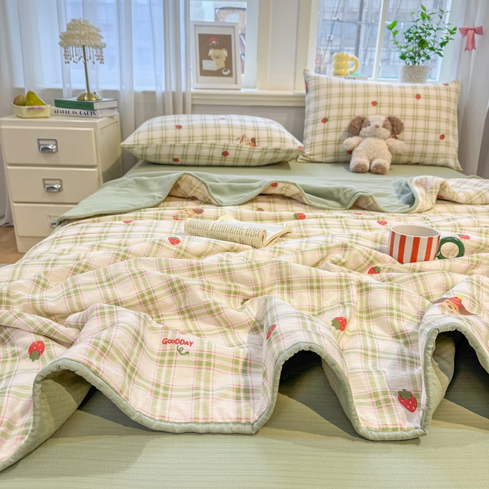 91家纺网 家纺一手货源 找家纺 爱屋及屋 2026新款双层纱小包边棉花夏被【含买家秀】 绿格小狗