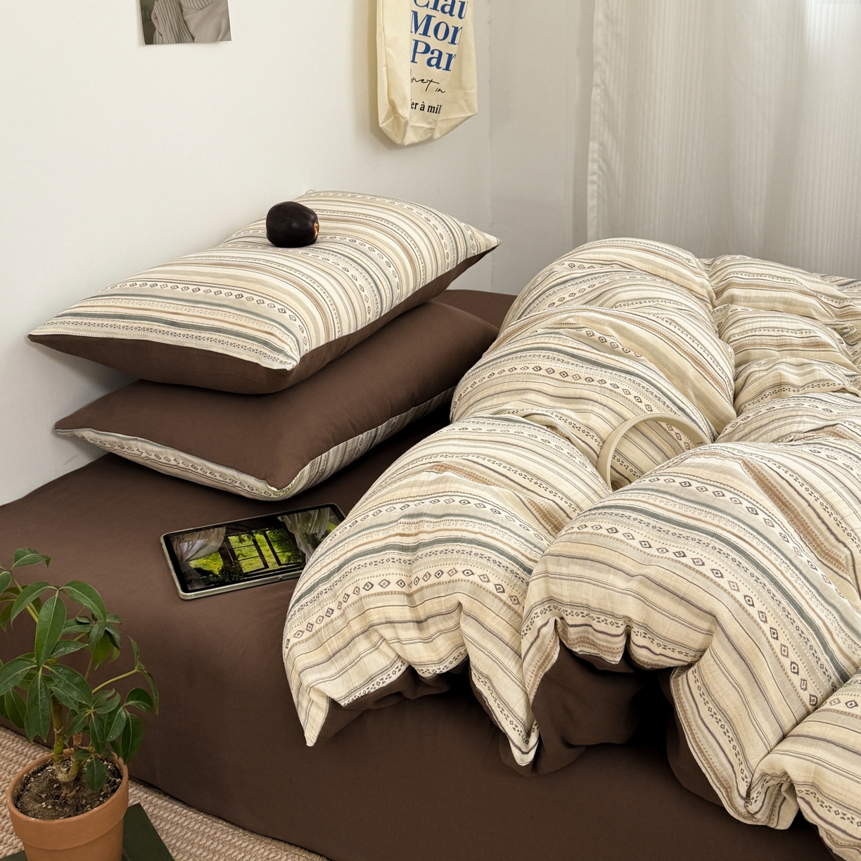 91家纺网 家纺一手货源 找家纺 三朵家纺 2026春夏新款纯天然棉麻舒适简约风四件套 布拉德