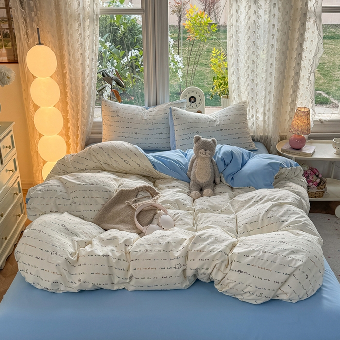 91家纺网 家纺一手货源 找家纺 豫见家纺 2026新款古法水洗仿棉云感纱四件套 小猫钓鱼