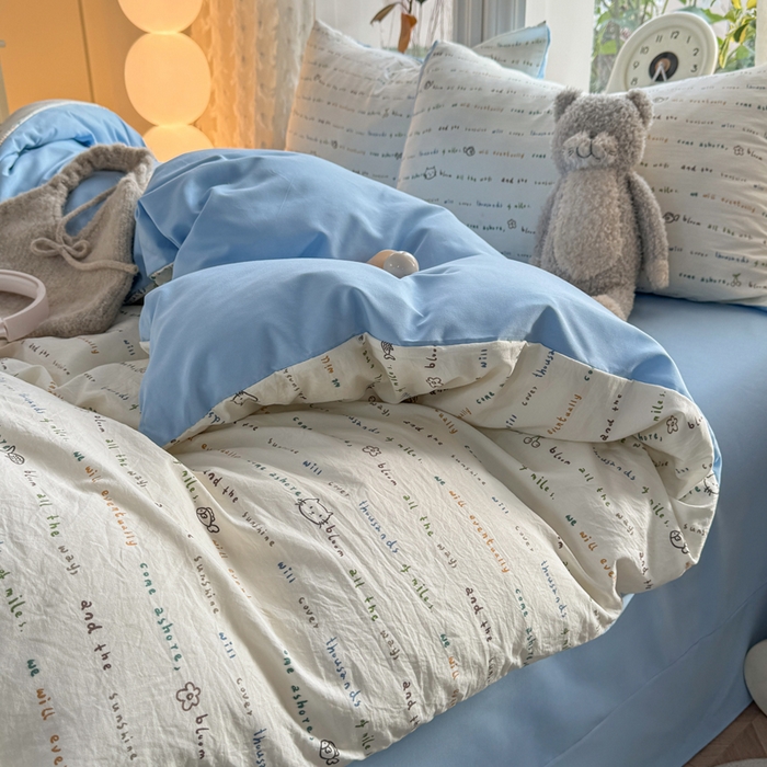 91家纺网 家纺一手货源 找家纺 豫见家纺 2026新款古法水洗仿棉云感纱四件套 小猫钓鱼