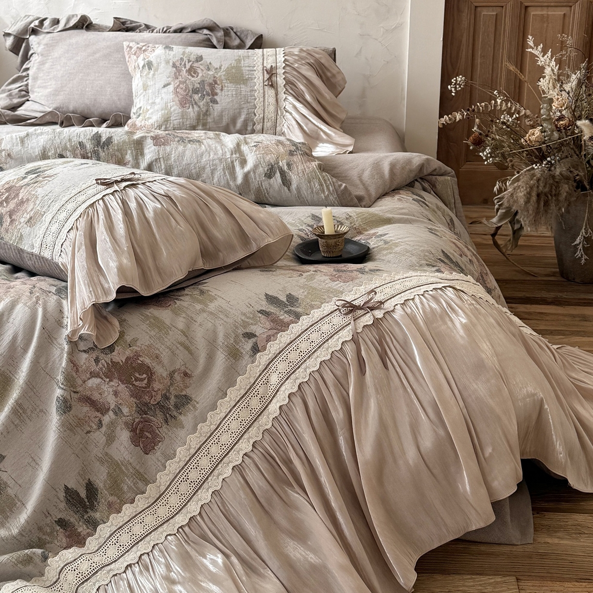 91家纺网 家纺一手货源 找家纺 （总）佳汐蓝家纺 2026新款复古棉麻印花法式花边四件套-花未眠（控价：卷后不低于398元）