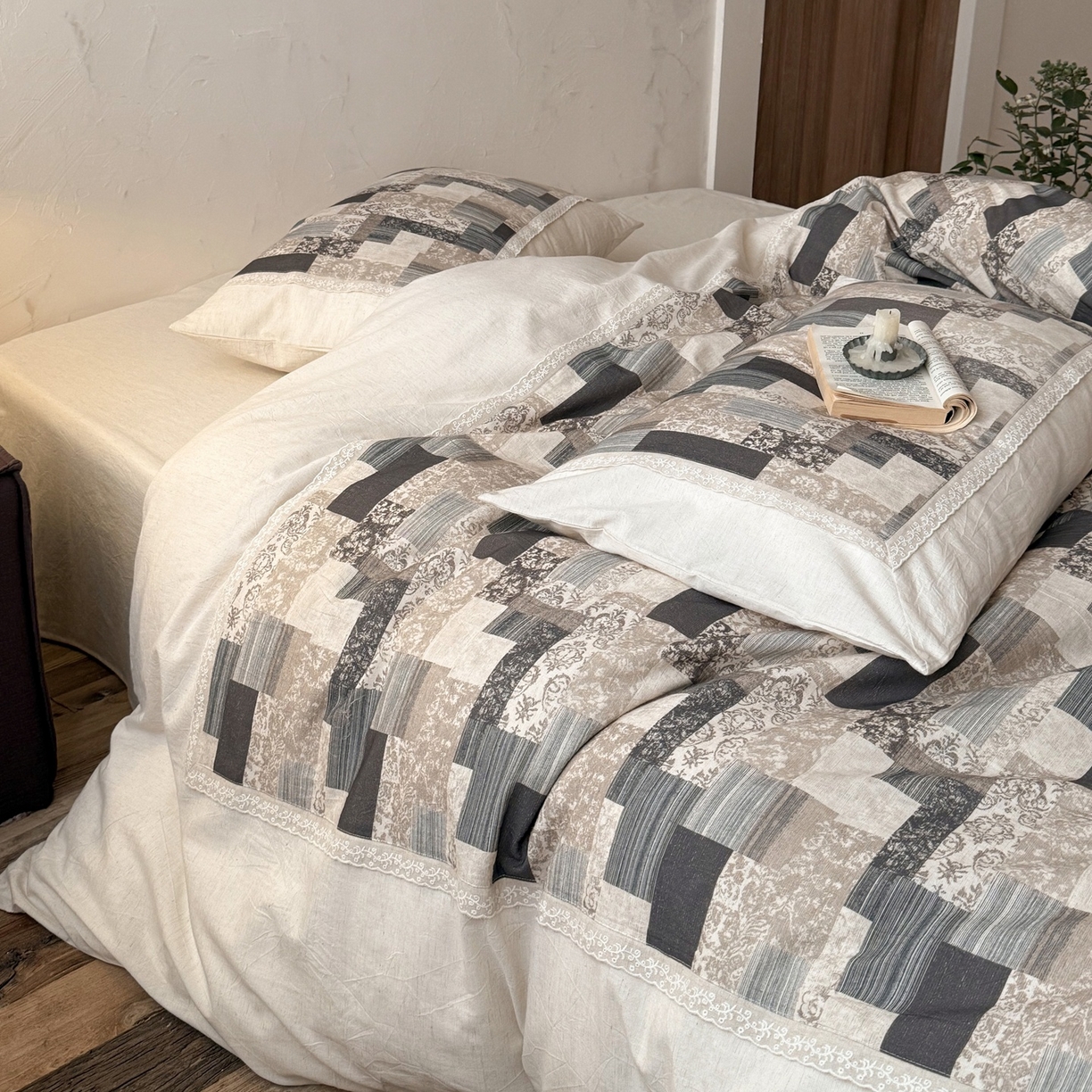 91家纺网 家纺一手货源 找家纺 （总）佳汐蓝家纺 2026新款复古棉麻印花韩式小花边四件套-知野（控价：卷后不低于398元）