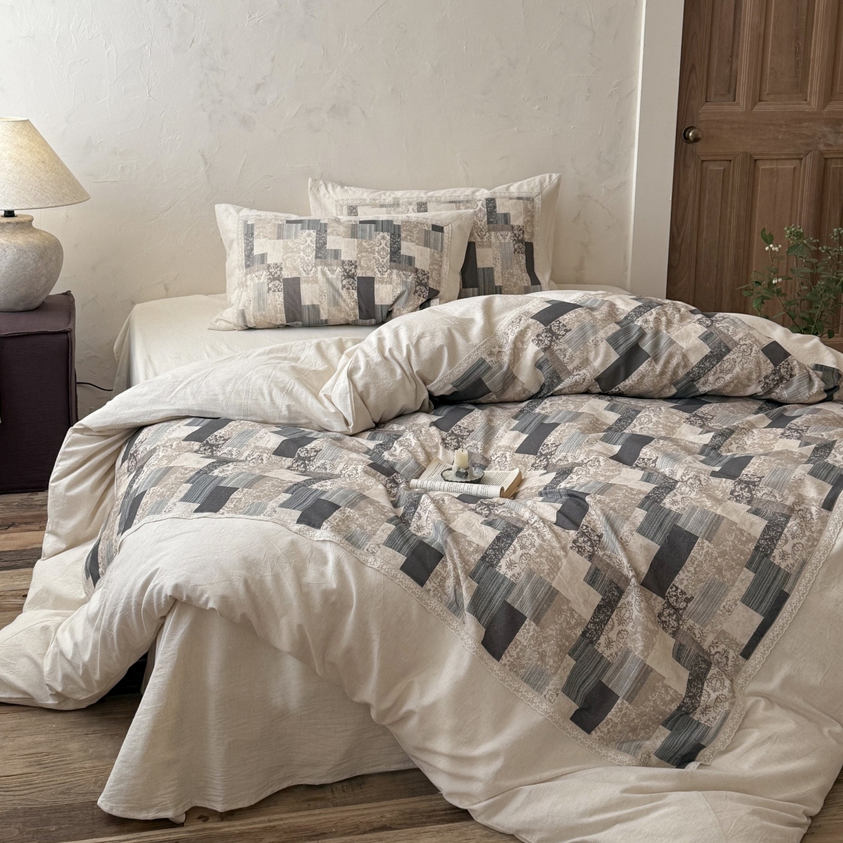 91家纺网 家纺一手货源 找家纺 （总）佳汐蓝家纺 2026新款复古棉麻印花韩式小花边四件套-知野（控价：卷后不低于398元）