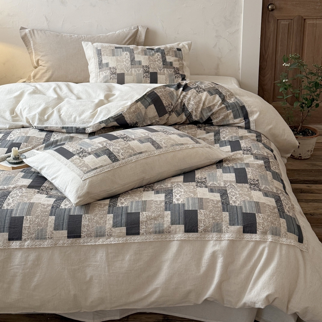 91家纺网 家纺一手货源 找家纺 （总）佳汐蓝家纺 2026新款复古棉麻印花韩式小花边四件套-知野（控价：卷后不低于398元）