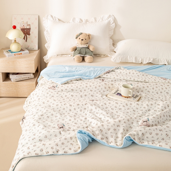 91家纺网 家纺一手货源 找家纺 米乐被业 2026新款仿棉凉感夏被被子被芯 花间小熊