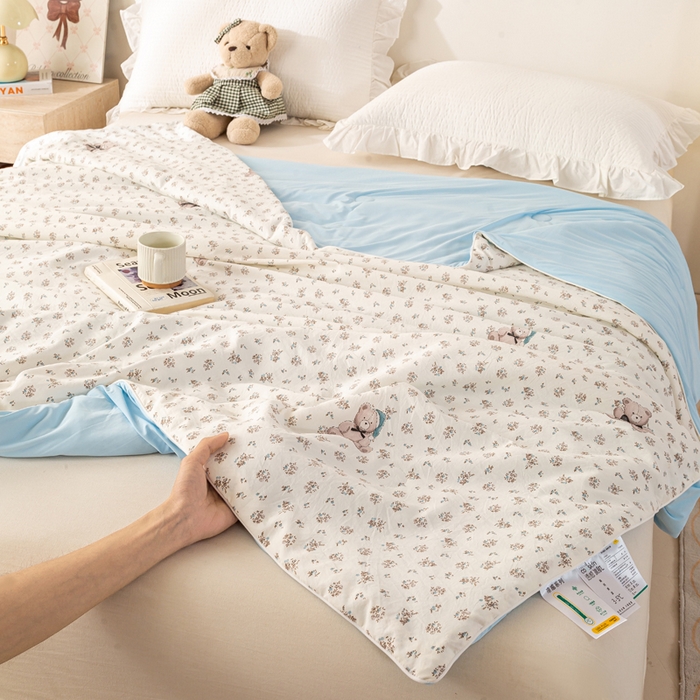 91家纺网 家纺一手货源 找家纺 米乐被业 2026新款仿棉凉感夏被被子被芯 花间小熊