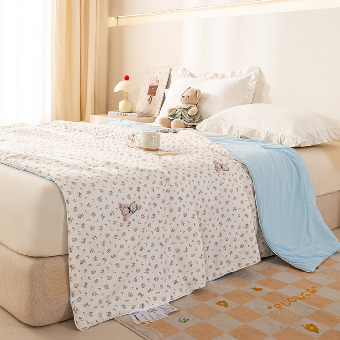 91家纺网 家纺一手货源 找家纺 米乐被业 2026新款仿棉凉感夏被被子被芯 花间小熊