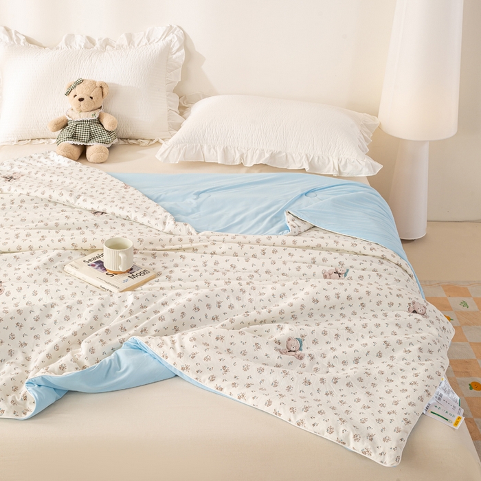 91家纺网 家纺一手货源 找家纺 米乐被业 2026新款仿棉凉感夏被被子被芯 花间小熊