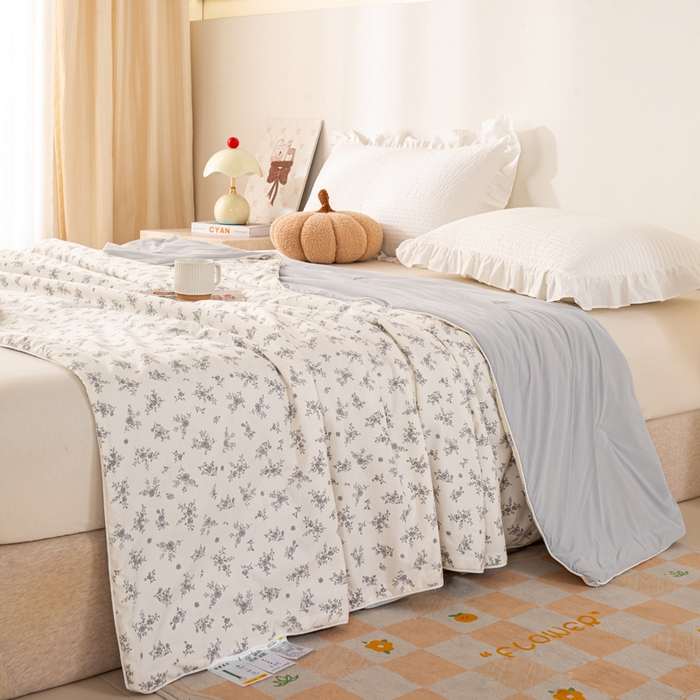 91家纺网 家纺一手货源 找家纺 米乐被业 2026新款仿棉凉感夏被被子被芯 花语