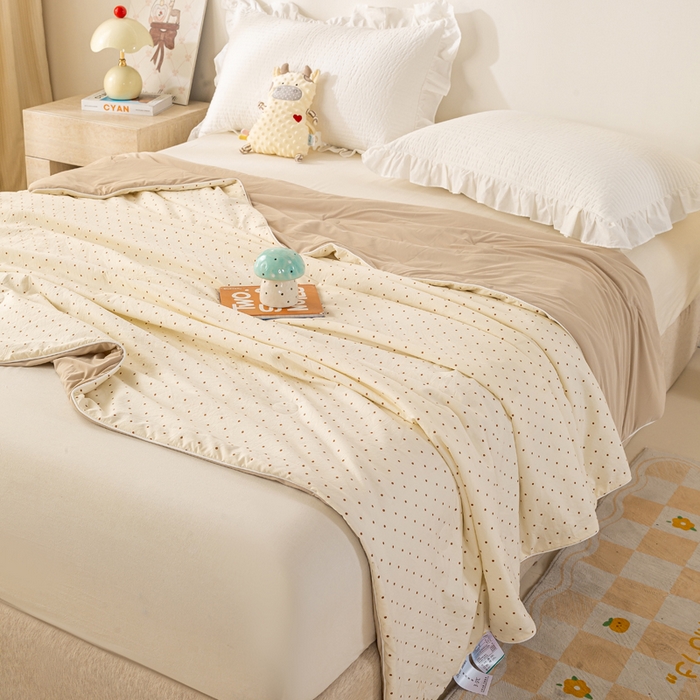 91家纺网 家纺一手货源 找家纺 米乐被业 2026新款仿棉凉感夏被被子被芯 小波点