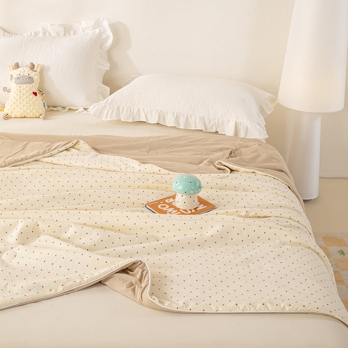 91家纺网 家纺一手货源 找家纺 米乐被业 2026新款仿棉凉感夏被被子被芯 小波点