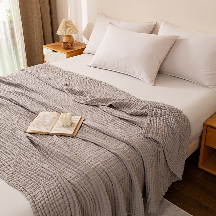 91家纺网 家纺一手货源 找家纺 萌飞 2026新款四层纱素色夏被被子被芯 毛巾被灰色