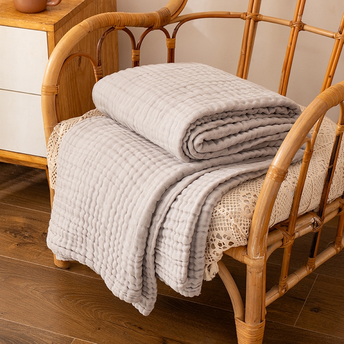 91家纺网 家纺一手货源 找家纺 萌飞 2026新款四层纱素色夏被被子被芯 毛巾被灰色