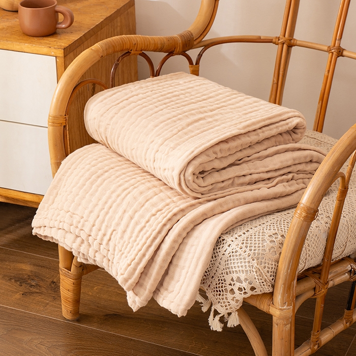 91家纺网 家纺一手货源 找家纺 萌飞 2026新款四层纱素色夏被被子被芯 毛巾被卡其