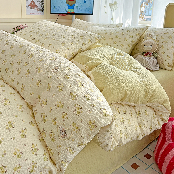 91家纺网 家纺一手货源 找家纺 一比一 2026春夏新款泡芙棉泡芙纱印花四件套-简单款 春日来信