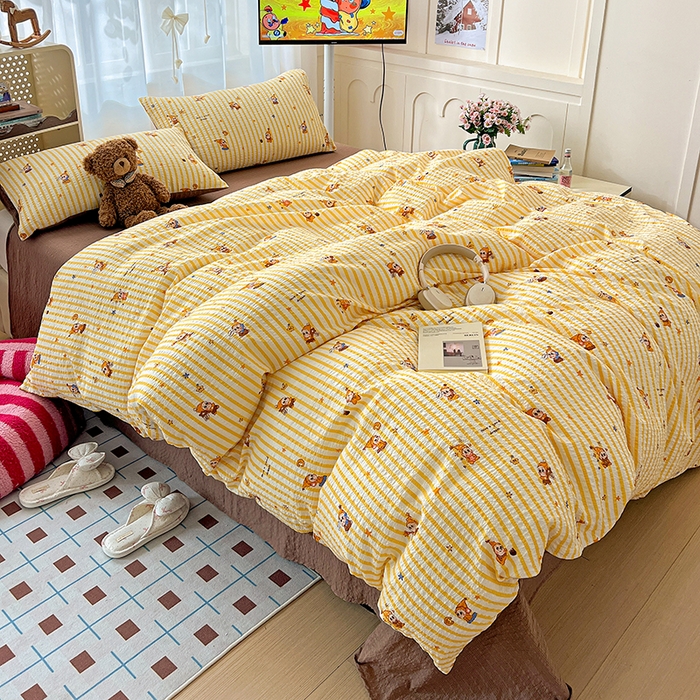 91家纺网 家纺一手货源 找家纺 一比一 2026春夏新款泡芙棉泡芙纱印花四件套-简单款 哈咯星人