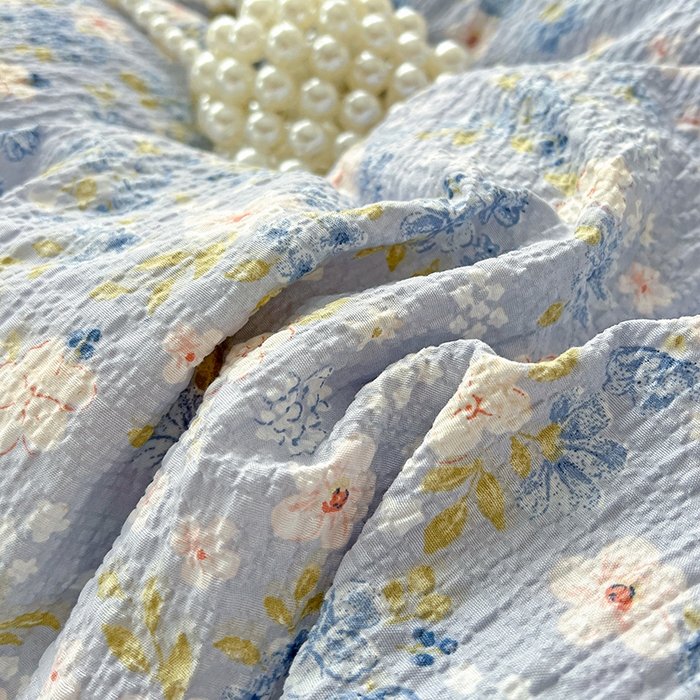 91家纺网 家纺一手货源 找家纺 一比一 2026春夏新款泡芙棉泡芙纱印花四件套-简单款 蓝樱