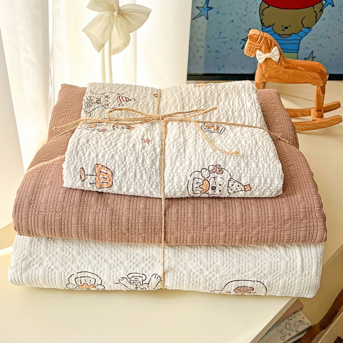 91家纺网 家纺一手货源 找家纺 一比一 2026春夏新款泡芙棉泡芙纱印花四件套-简单款 萌宠派对