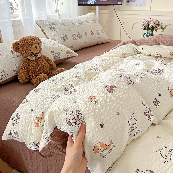 91家纺网 家纺一手货源 找家纺 一比一 2026春夏新款泡芙棉泡芙纱印花四件套-简单款 萌宠派对