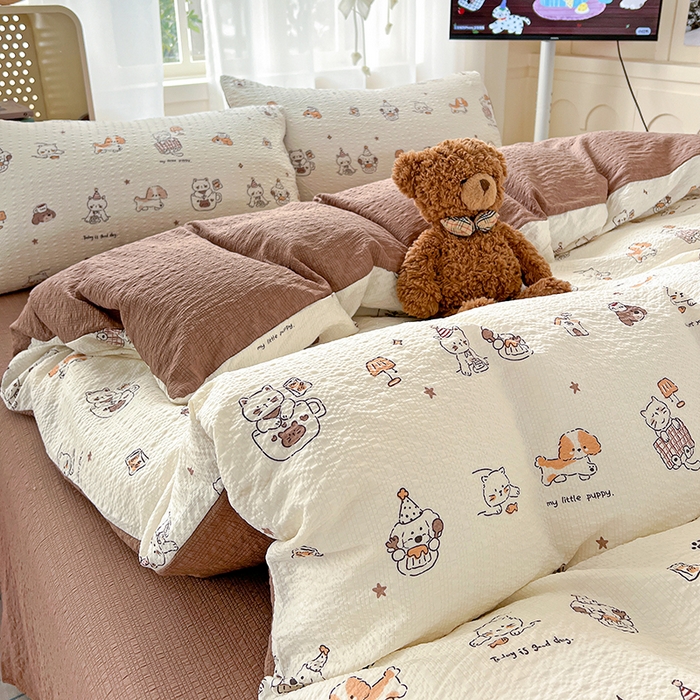 91家纺网 家纺一手货源 找家纺 一比一 2026春夏新款泡芙棉泡芙纱印花四件套-简单款 萌宠派对