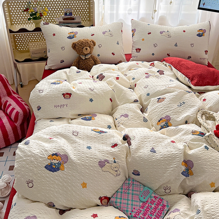 91家纺网 家纺一手货源 找家纺 一比一 2026春夏新款泡芙棉泡芙纱印花四件套-简单款 萌星奇遇