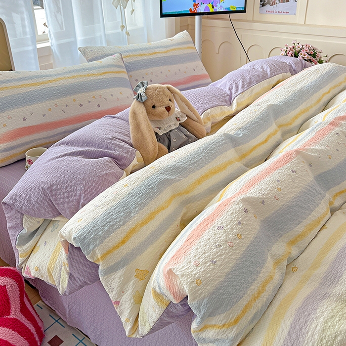 91家纺网 家纺一手货源 找家纺 一比一 2026春夏新款泡芙棉泡芙纱印花四件套-简单款 梦幻蝶影