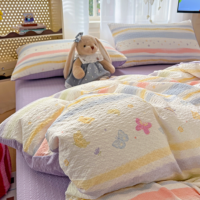 91家纺网 家纺一手货源 找家纺 一比一 2026春夏新款泡芙棉泡芙纱印花四件套-简单款 梦幻蝶影