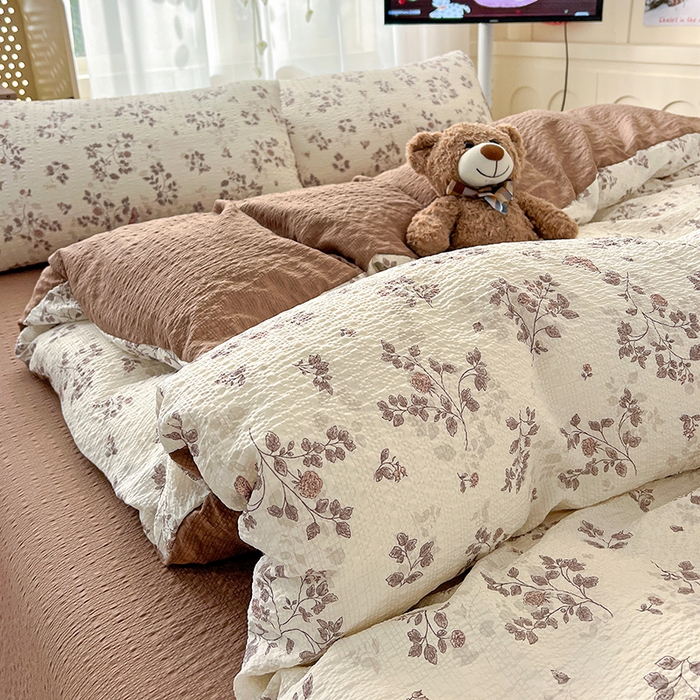 91家纺网 家纺一手货源 找家纺 一比一 2026春夏新款泡芙棉泡芙纱印花四件套-简单款 暮秋