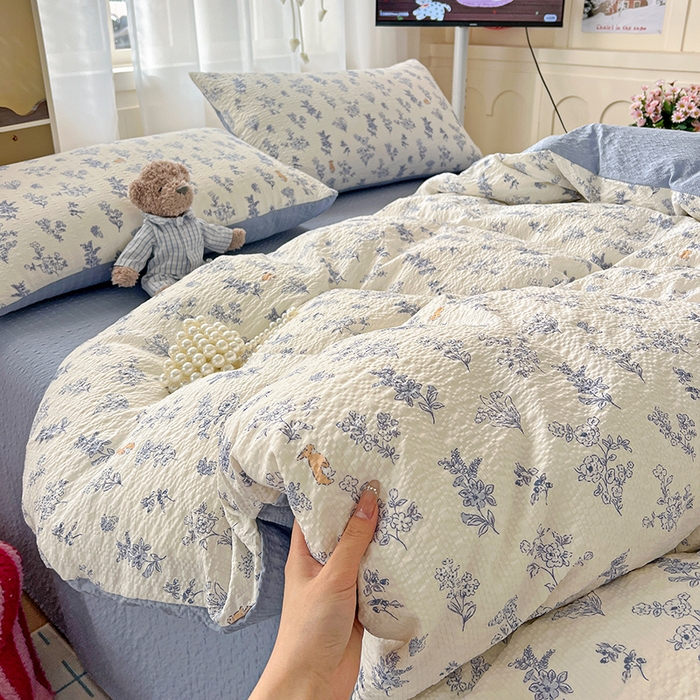 91家纺网 家纺一手货源 找家纺 一比一 2026春夏新款泡芙棉泡芙纱印花四件套-简单款 青花集