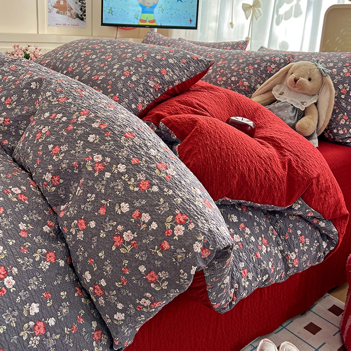 91家纺网 家纺一手货源 找家纺 一比一 2026春夏新款泡芙棉泡芙纱印花四件套-简单款 胭花集