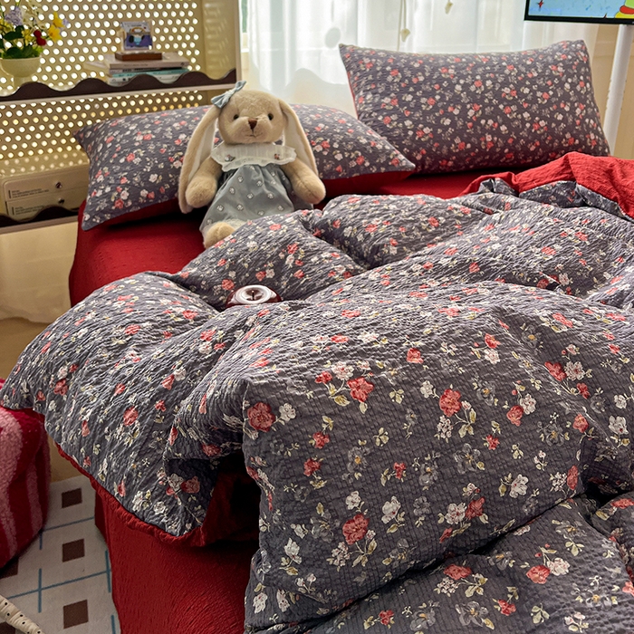 91家纺网 家纺一手货源 找家纺 一比一 2026春夏新款泡芙棉泡芙纱印花四件套-简单款 胭花集