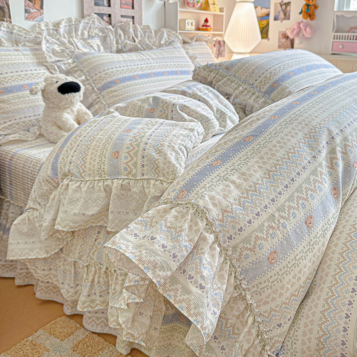 91家纺网 家纺一手货源 找家纺 （总）家维家纺 2026新款（常年不断货）A类全棉夹棉韩系大花边高温砂洗床盖四件套【提供买家秀】