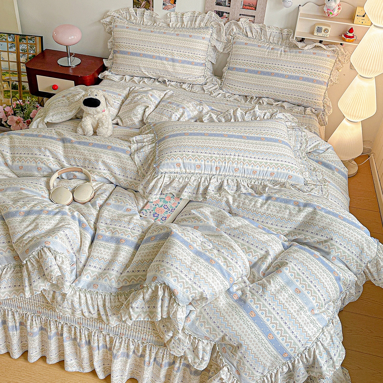 91家纺网 家纺一手货源 找家纺 （总）家维家纺 2026新款（常年不断货）A类全棉夹棉韩系大花边高温砂洗床盖四件套【提供买家秀】