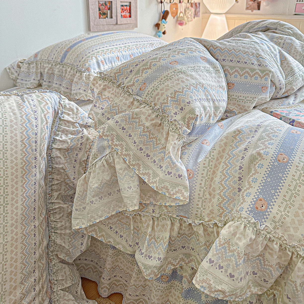 91家纺网 家纺一手货源 找家纺 （总）家维家纺 2026新款（常年不断货）A类全棉夹棉韩系大花边高温砂洗床盖四件套【提供买家秀】