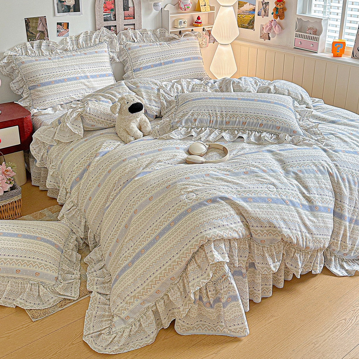 91家纺网 家纺一手货源 找家纺 （总）家维家纺 2026新款（常年不断货）A类全棉夹棉韩系大花边高温砂洗床盖四件套【提供买家秀】