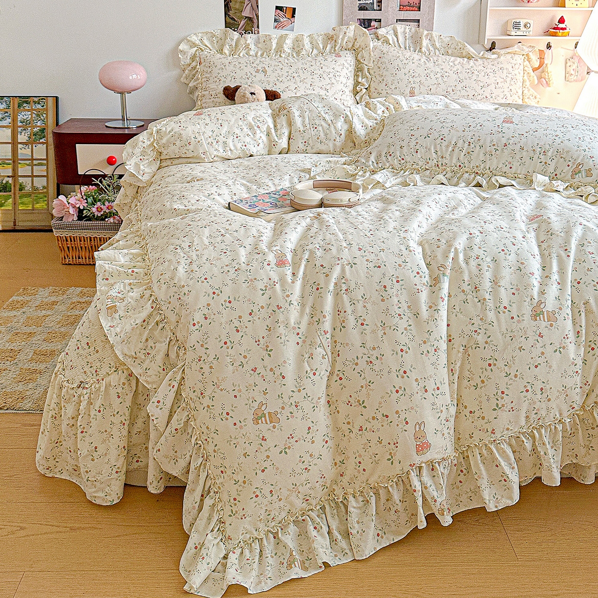 91家纺网 家纺一手货源 找家纺 家维家纺 2026新款（常年不断货）A类全棉夹棉韩系大花边高温砂洗床盖四件套【提供买家秀】 月兔花园