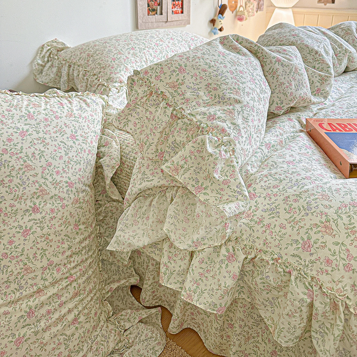 91家纺网 家纺一手货源 找家纺 家维家纺 2026新款（常年不断货）A类全棉夹棉韩系大花边高温砂洗床盖四件套【提供买家秀】 漫花-粉