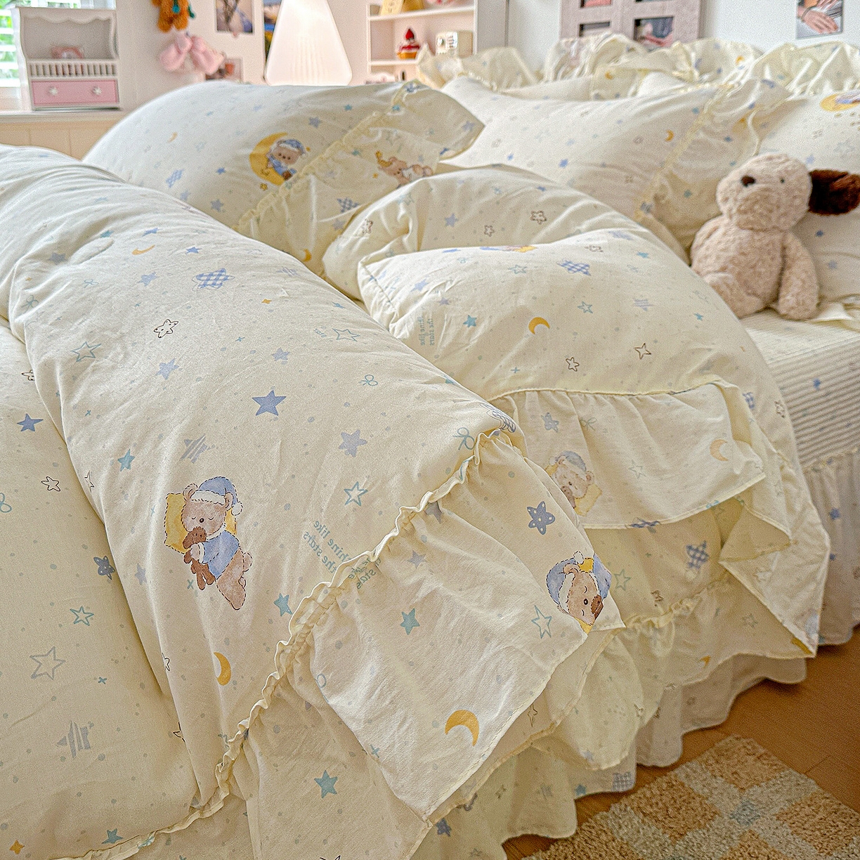 91家纺网 家纺一手货源 找家纺 家维家纺 2026新款（常年不断货）A类全棉夹棉韩系大花边高温砂洗床盖四件套【提供买家秀】 甜梦小熊