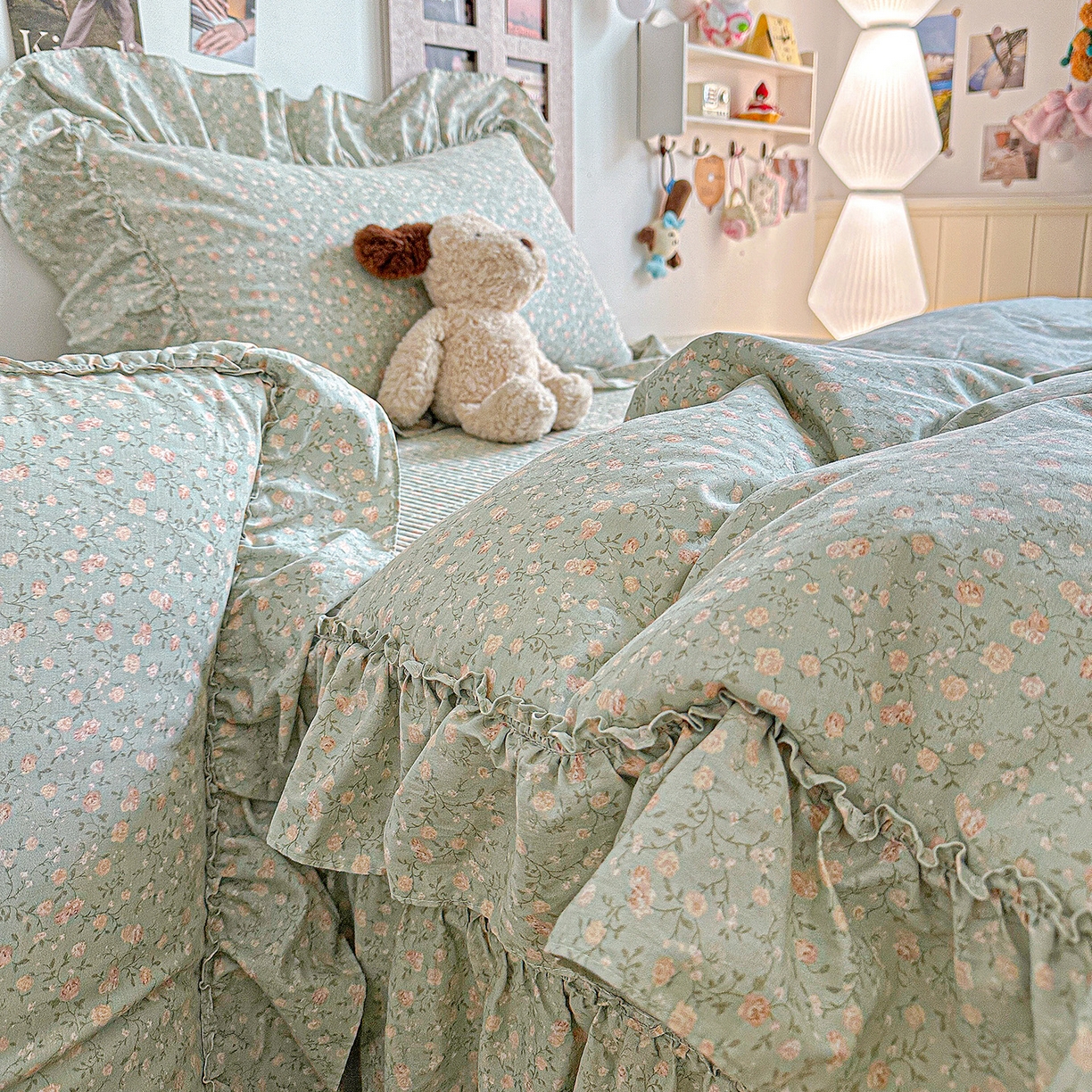 91家纺网 家纺一手货源 找家纺 家维家纺 2026新款（常年不断货）A类全棉夹棉韩系大花边高温砂洗床盖四件套【提供买家秀】 绿芜汀