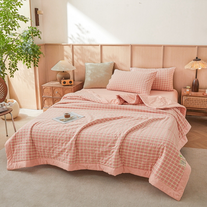 91家纺网 家纺一手货源 找家纺 猎鹿人家纺 2026新款A类水洗棉新疆棉花夏被 被子被芯 夏洛特粉