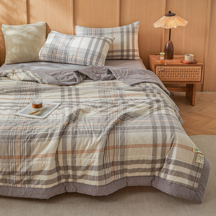 91家纺网 家纺一手货源 找家纺 猎鹿人家纺 2026新款A类水洗棉新疆棉花夏被 被子被芯 夏日芳华灰