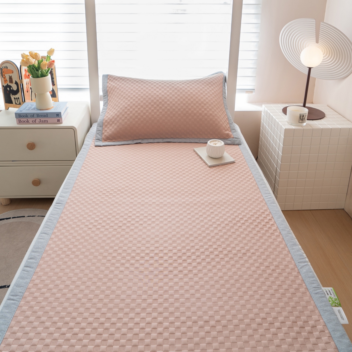 91家纺网 家纺一手货源 找家纺 （总）凌云家纺 2026新款锦纶凉感冰丝席三件套冰格空气席可机洗学生席