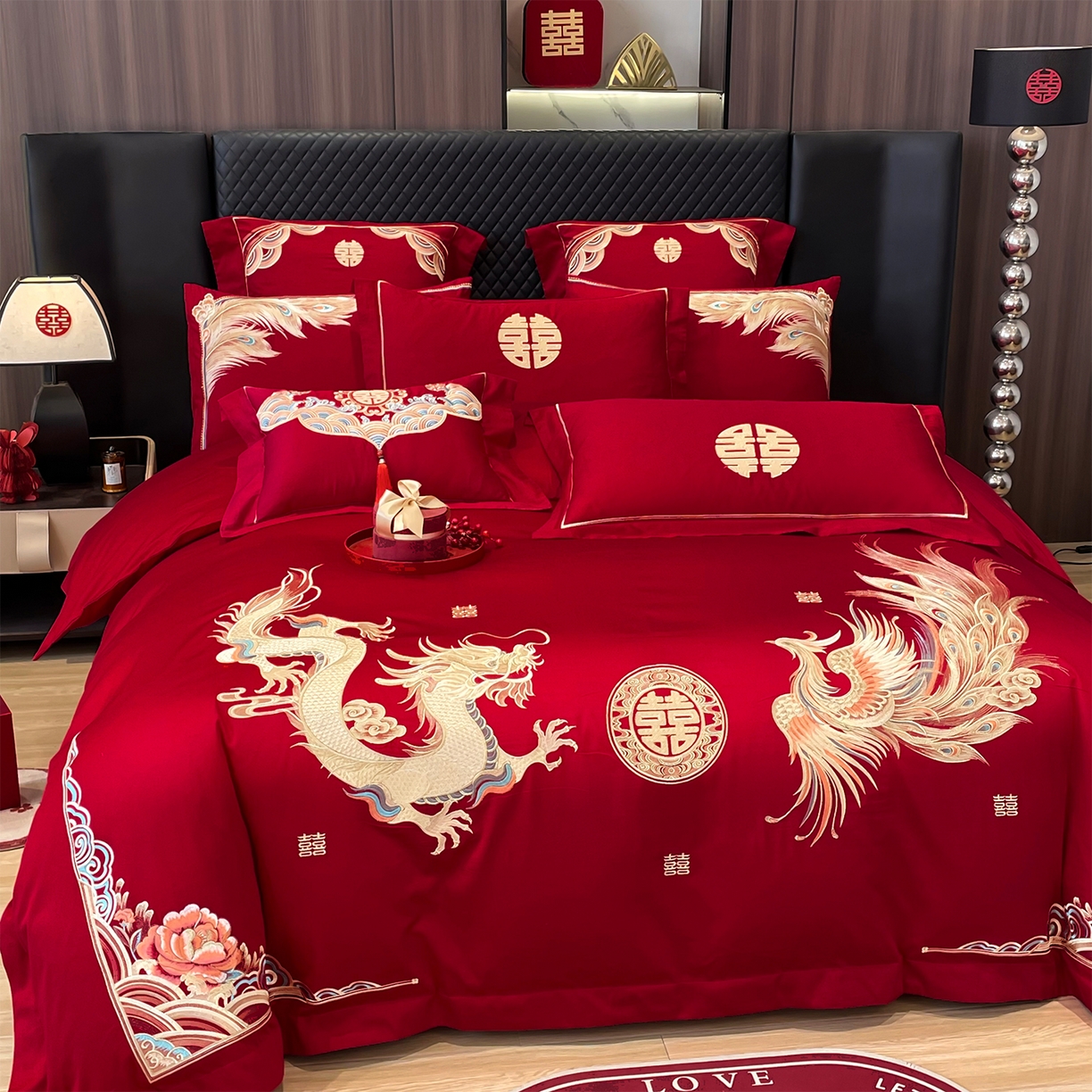 91家纺网 家纺一手货源 找家纺 2026年新款中式亲肤加厚双面磨毛婚庆四件套刺绣多件套龙凤约定