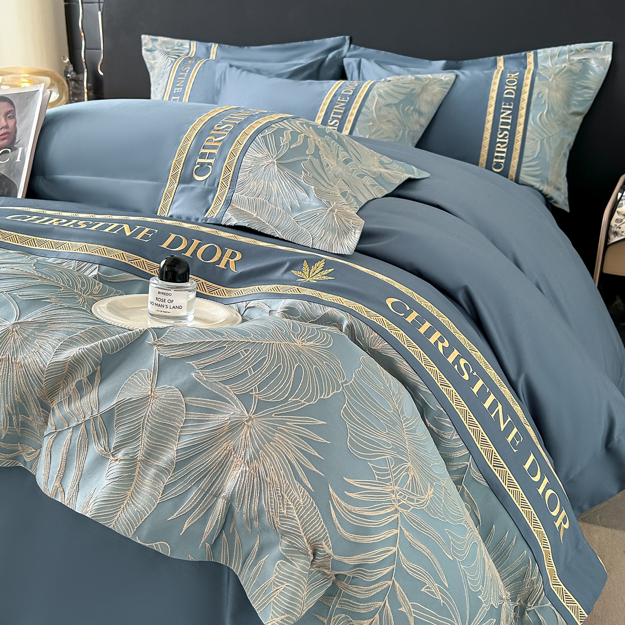 91家纺网 家纺一手货源 找家纺 置顶家纺 2026新款羽枫亲肤提花刺绣四件套 羽枫-宾利蓝