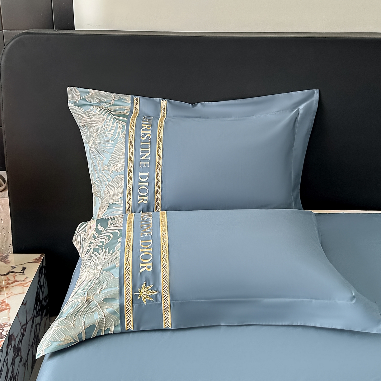 91家纺网 家纺一手货源 找家纺 置顶家纺 2026新款羽枫亲肤提花刺绣四件套 羽枫-宾利蓝