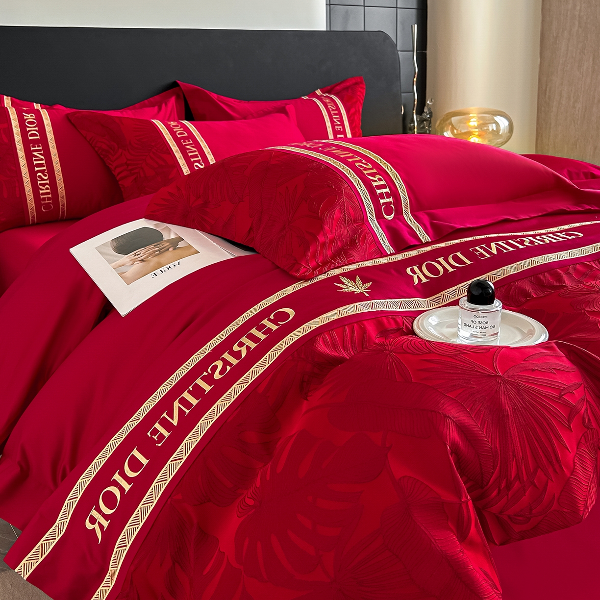 91家纺网 家纺一手货源 找家纺 置顶家纺 2026新款羽枫亲肤提花刺绣四件套 羽枫-大红