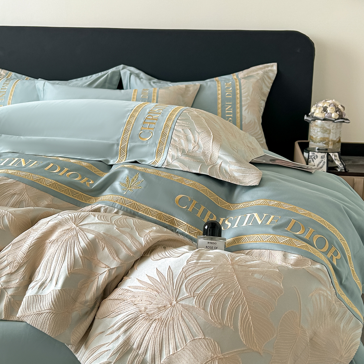 91家纺网 家纺一手货源 找家纺 置顶家纺 2026新款羽枫亲肤提花刺绣四件套 羽枫-繁星蓝