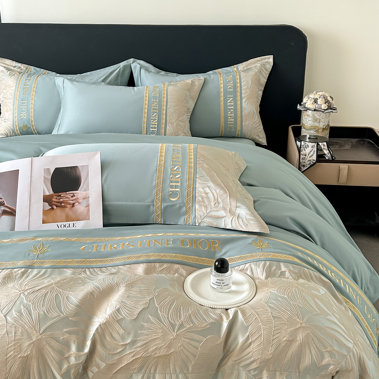 91家纺网 家纺一手货源 找家纺 置顶家纺 2026新款羽枫亲肤提花刺绣四件套 羽枫-繁星蓝