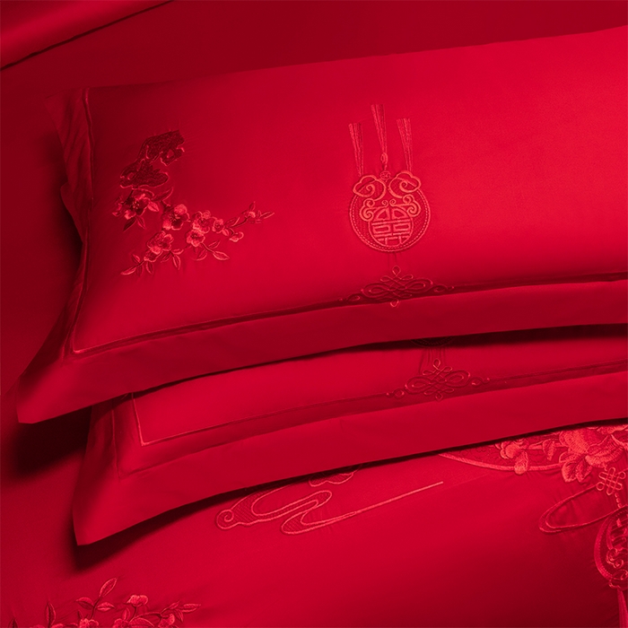 91家纺网 家纺一手货源 找家纺 博之洋婚庆 2026新款新中式亲肤棉婚庆大红刺绣系列四件套 爱的诺言-红